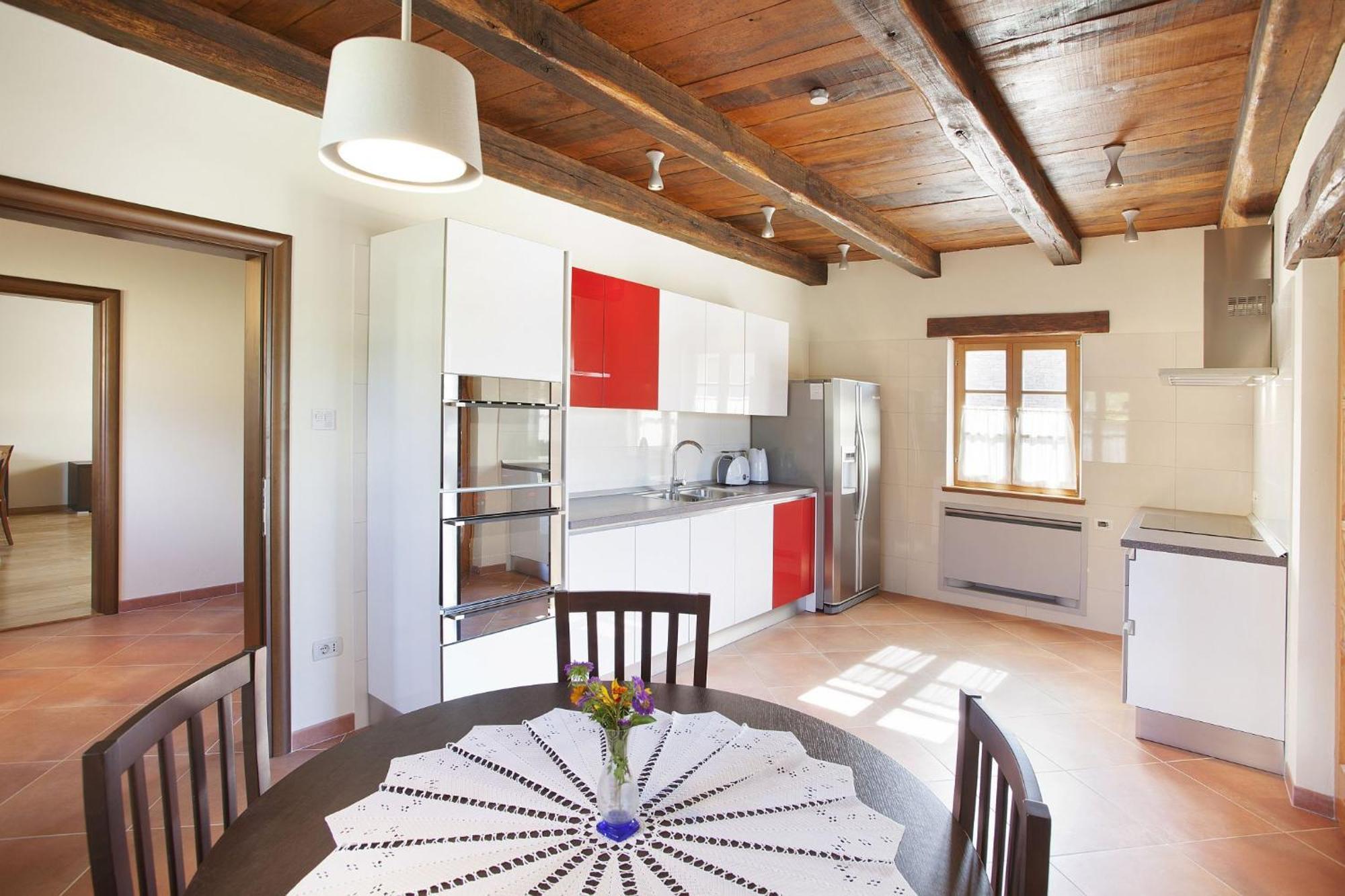 Villa Poropati, Groznjan, Istria - Luxury Countryside Estate For Up To 19 Persons - Large Pool Of 80M2 With Kids Section Exterior photo